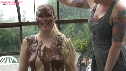 chocolate_covered_blonde_anna_002